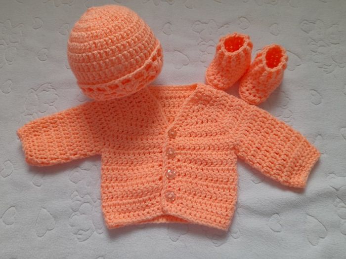 Handmade baby cardigan set 0-3 months