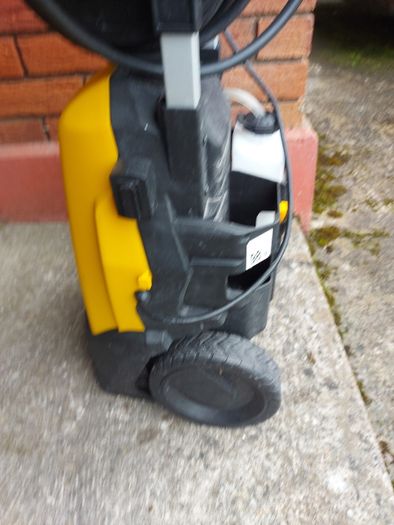 WORKZONE 2200W High Pressure Washer, Model Q1W-SP20-1900A, working great and in excellent condition