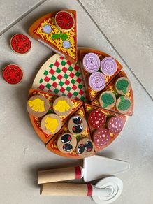 Wooden pizza set
