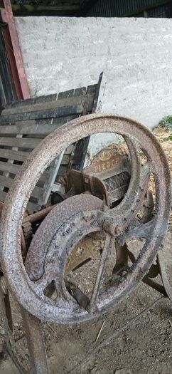 Pierce chaff cutter,