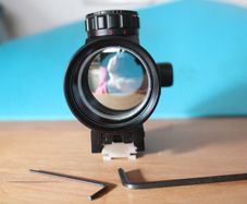 Omegon red dot finder to fit dslr flash shoe.