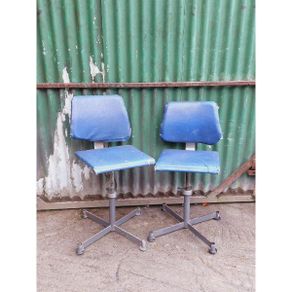 Pair of vintage swivel desk chairs KAS269