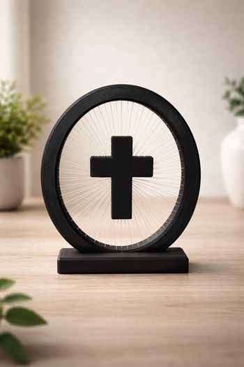 String Art Radiant Cross
