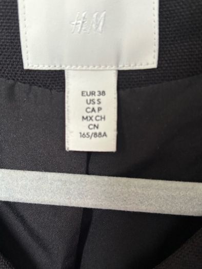 H&M black fitted long