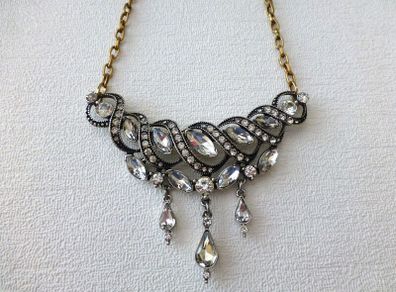 Art Deco Vintage Style Crystal Gold Necklace