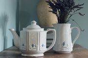 teapot and milk jug