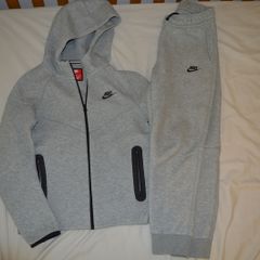 Nike boys set 12-13y