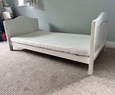 cot/ toddler bed