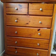 Chest of drawers