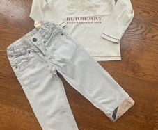 Burberry Top & chinos