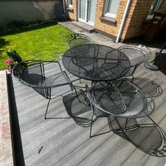 Garden Table (120 cm)  & 4 chairs - great condition