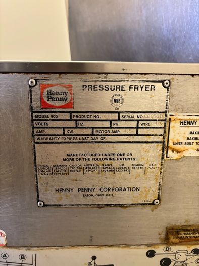 Henny Penny Pressure Fryer Model 500 with Computron 7000. Project or Parts Unit Spare Element Included