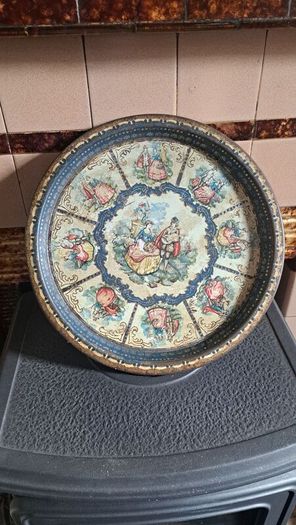 Tray