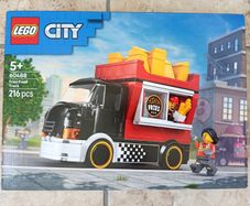 LEGO CITY 2026 Fries Food Truck 216 pcs Code 60488 NEW