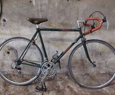 Classic road bike medium
