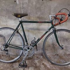 Classic road bike medium