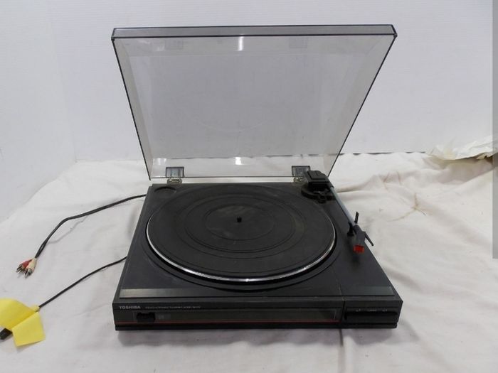Toshiba SR V-12 Record Player 1980s