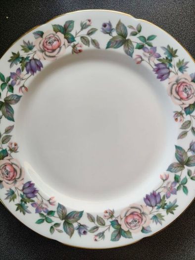 8 x Vintage Royal Grafton plates