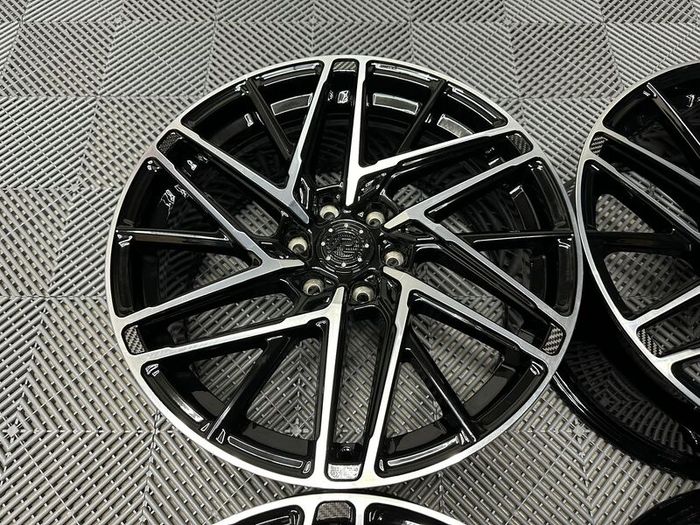 19" Motion R VS8 Alloy wheels Ford Transit Custom Van centre bore 74.5 6x120