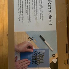 Cricut Maker 4 plus extra blades, cutting mats and stuff