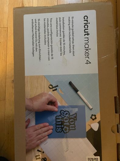 Cricut Maker 4 plus extra blades, cutting mats and stuff