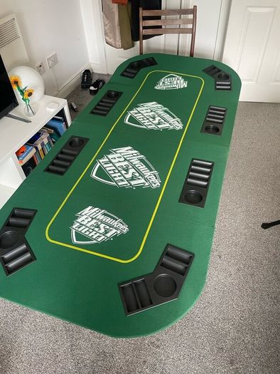 Poker table