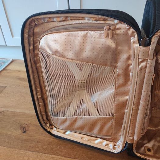 Samsonite Black 2-Wheel Cabin Suitcase Rose Gold Lining