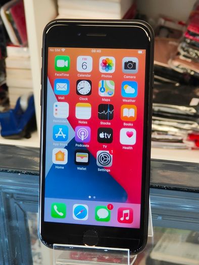 Apple iPhone 7 32GB Locked to Three Network Black (Battery: 80%)
