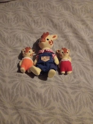 sylvanian giraffes