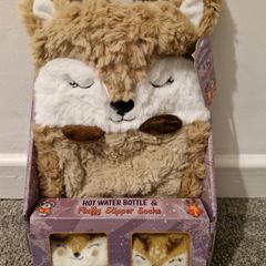 Hot water bottle & fluffy socks set