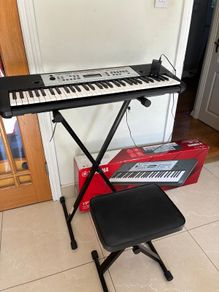 Yamaha Keyboard with stand and seat