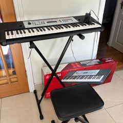 Yamaha Keyboard with stand and seat