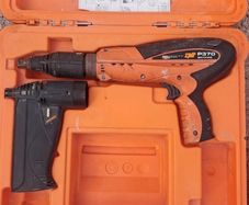 Spitfire P370 powder actuated concrete/steel nail gun with the C60 magazine and case