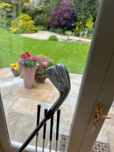 Callaway apex pro 21 irons. ( great condition)