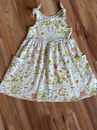 Next dress age 6-7 excellent condition!