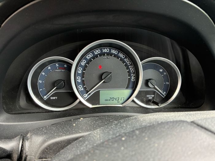 2013 Toyota Auris