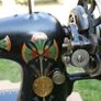 Antique Singer Hand Sewing Machine (in working order) Image 5