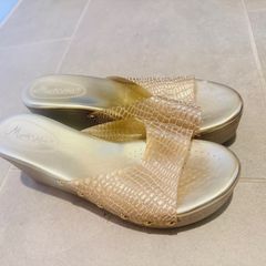 Metro Gold wedge heels