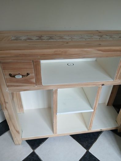 sideboard