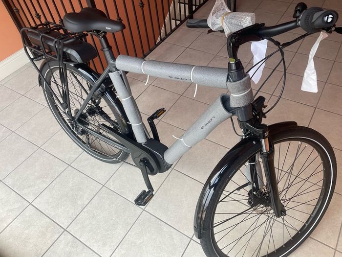 Trek Verve Electric Bike with lots of extra Accessories
