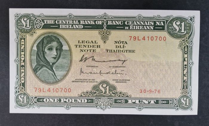 Ireland 1976 Lady Lavery 1 pound banknote
