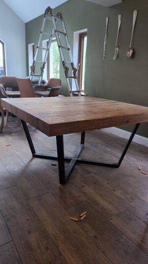modern rustic dining table