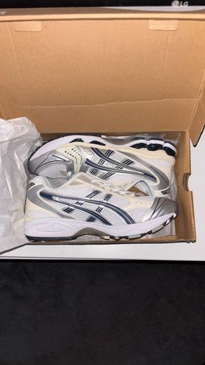 ASIC Gel Kayano 14 size uk 8