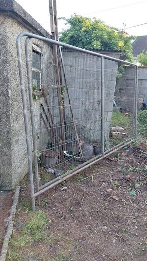 Harris fence panels