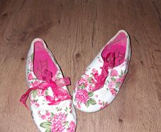 Stunning Next canvas shoes size 11 Jr, like new condition