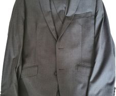 Remus Mens suit. 3 piece.