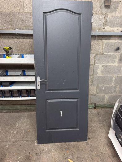 6 wooden doors