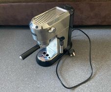 DeLonghi Dedica EC685.M Coffee Maker Machine