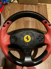 Thrustmaster Ferrari Racing wheel red