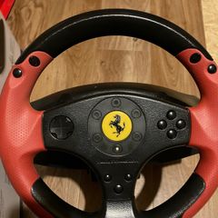 Thrustmaster Ferrari Racing wheel red